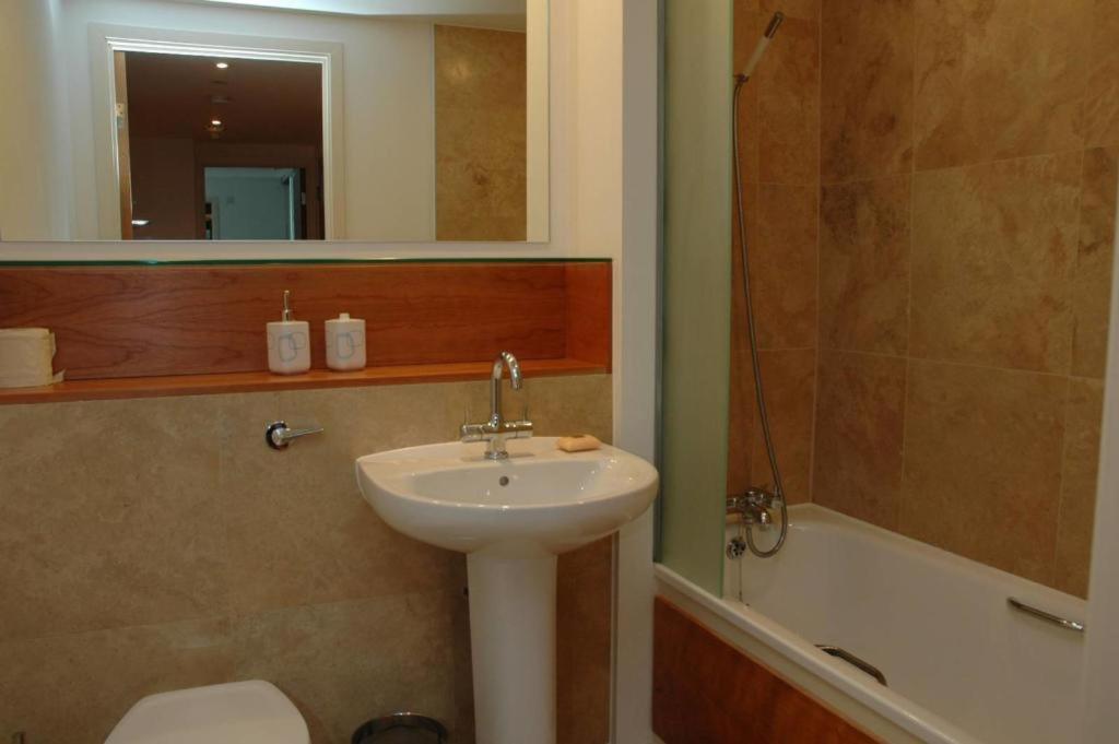 2 Bed 2 Bath Luxury Apartment In Central London Exterior photo